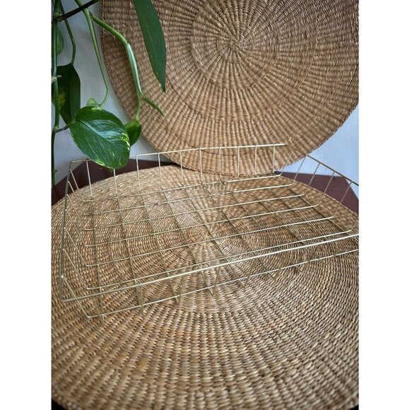 Gold lightweight wire basket - Picture 2 of 9